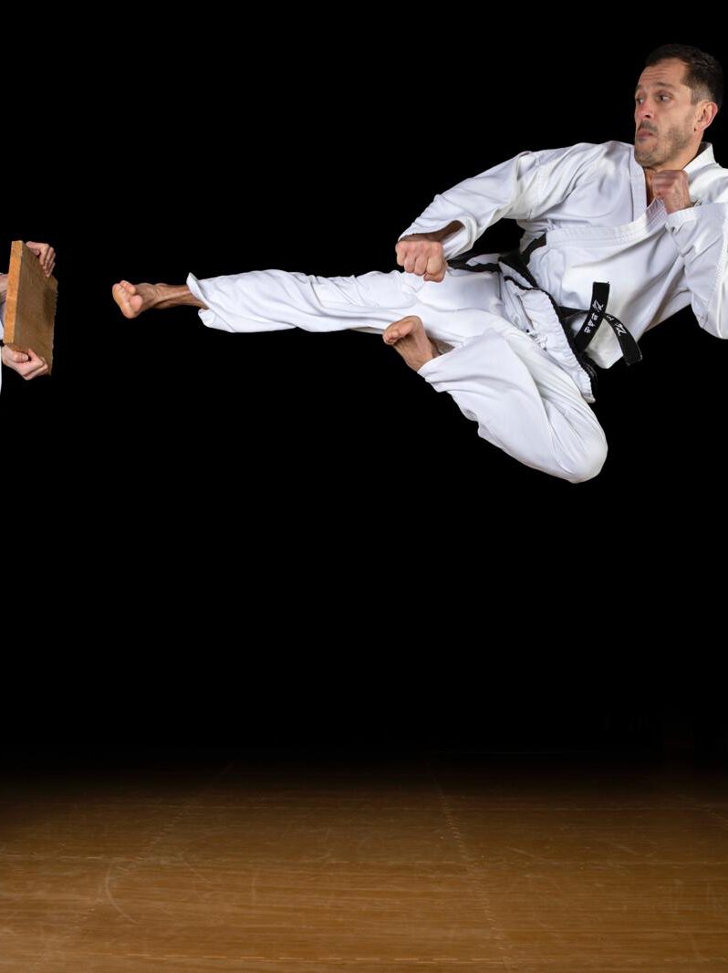 Peter Hoffmann Yeoljeong Taekwon-Do Twimyo Jop Chagi